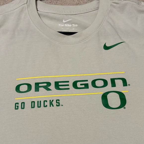 Men’s  XL Nike Oregon Ducks Football Shirt/Tee - Picture 2 of 5